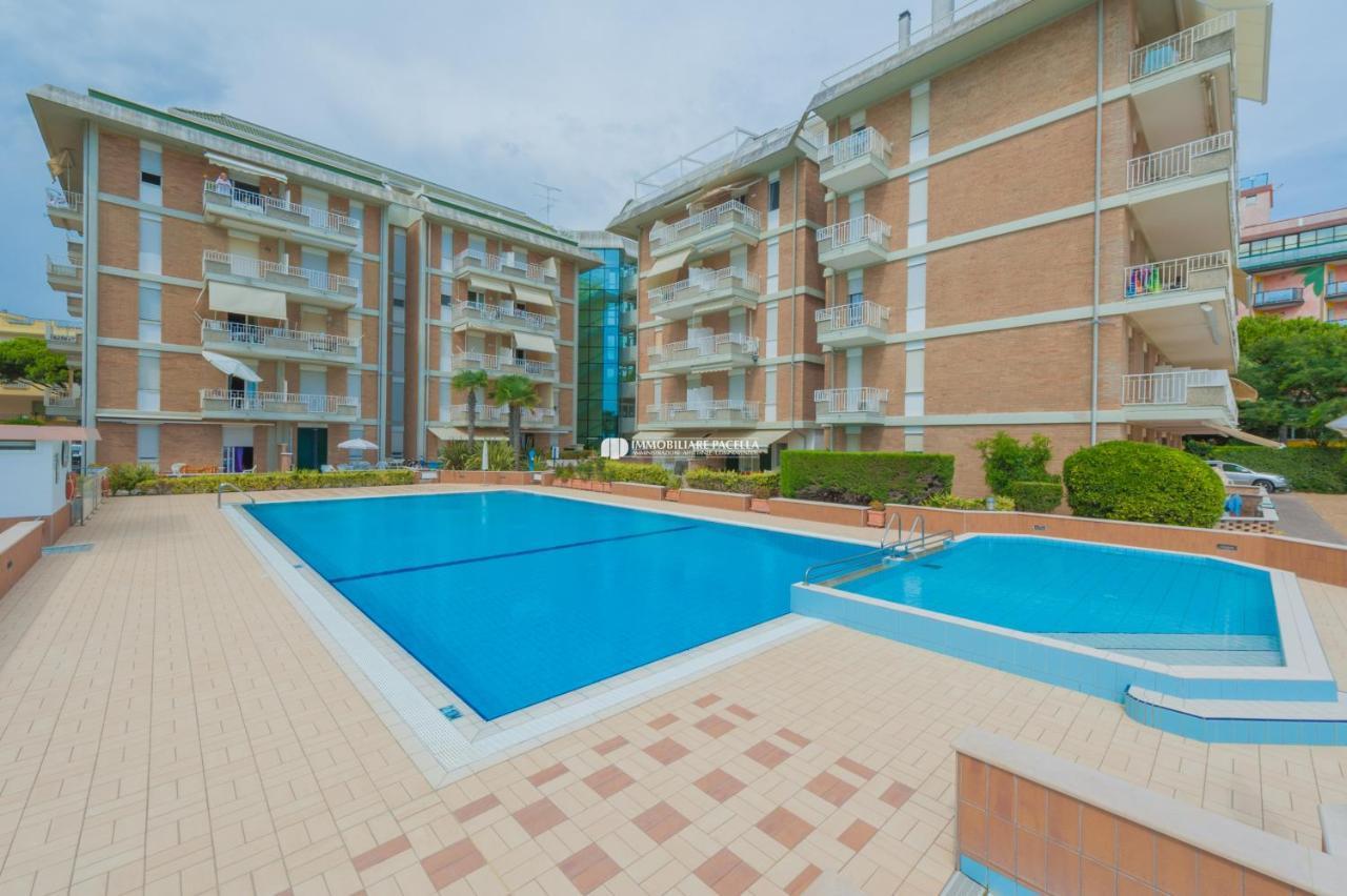 Residence Puerto Del Sol Immobiliare Pacella Lido di Jesolo Eksteriør bilde