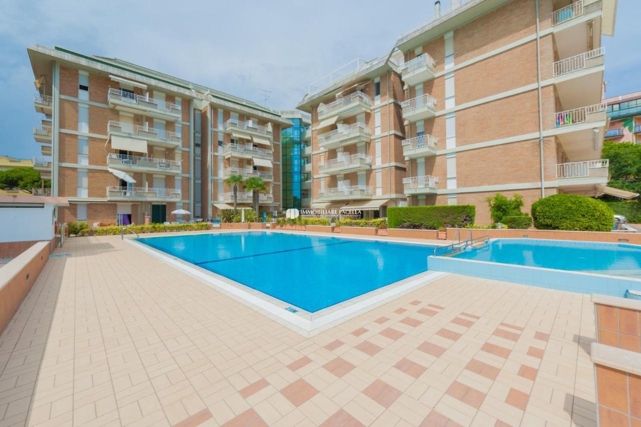 Residence Puerto Del Sol Immobiliare Pacella Lido di Jesolo Eksteriør bilde